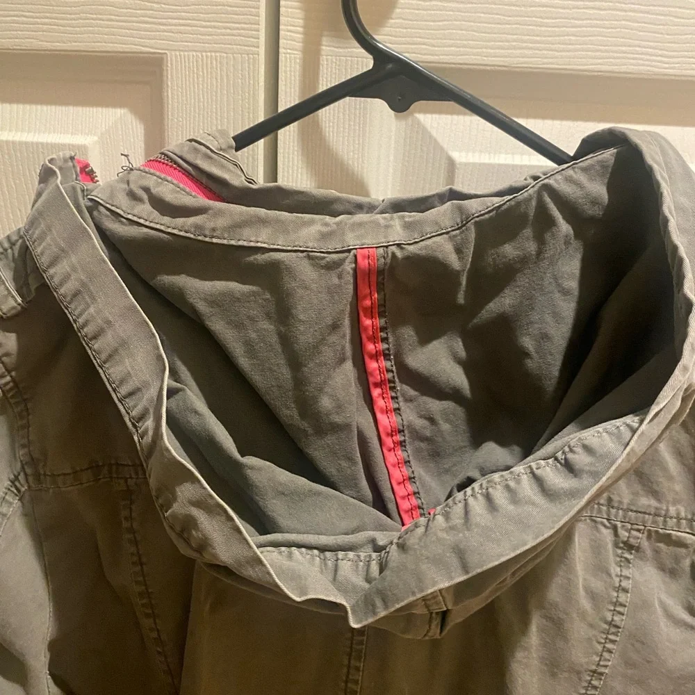 Jacket - Picture 4 of 6